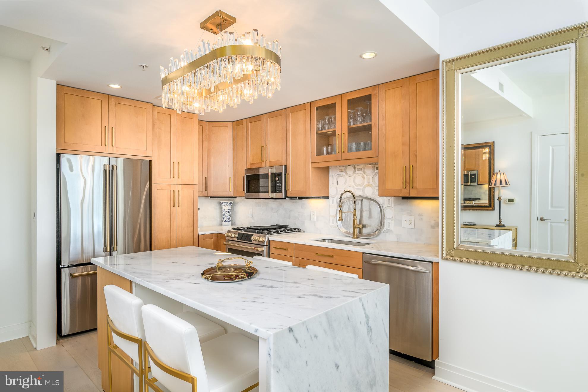 8220 CRESTWOOD HEIGHTS DRIVE 1009