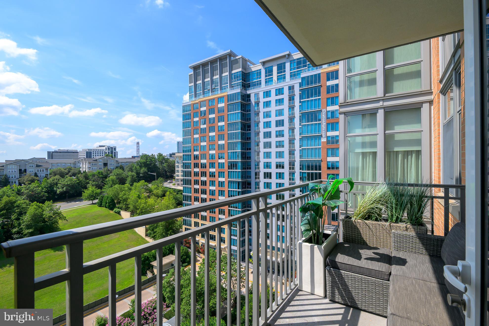 8220 CRESTWOOD HEIGHTS DRIVE 1009