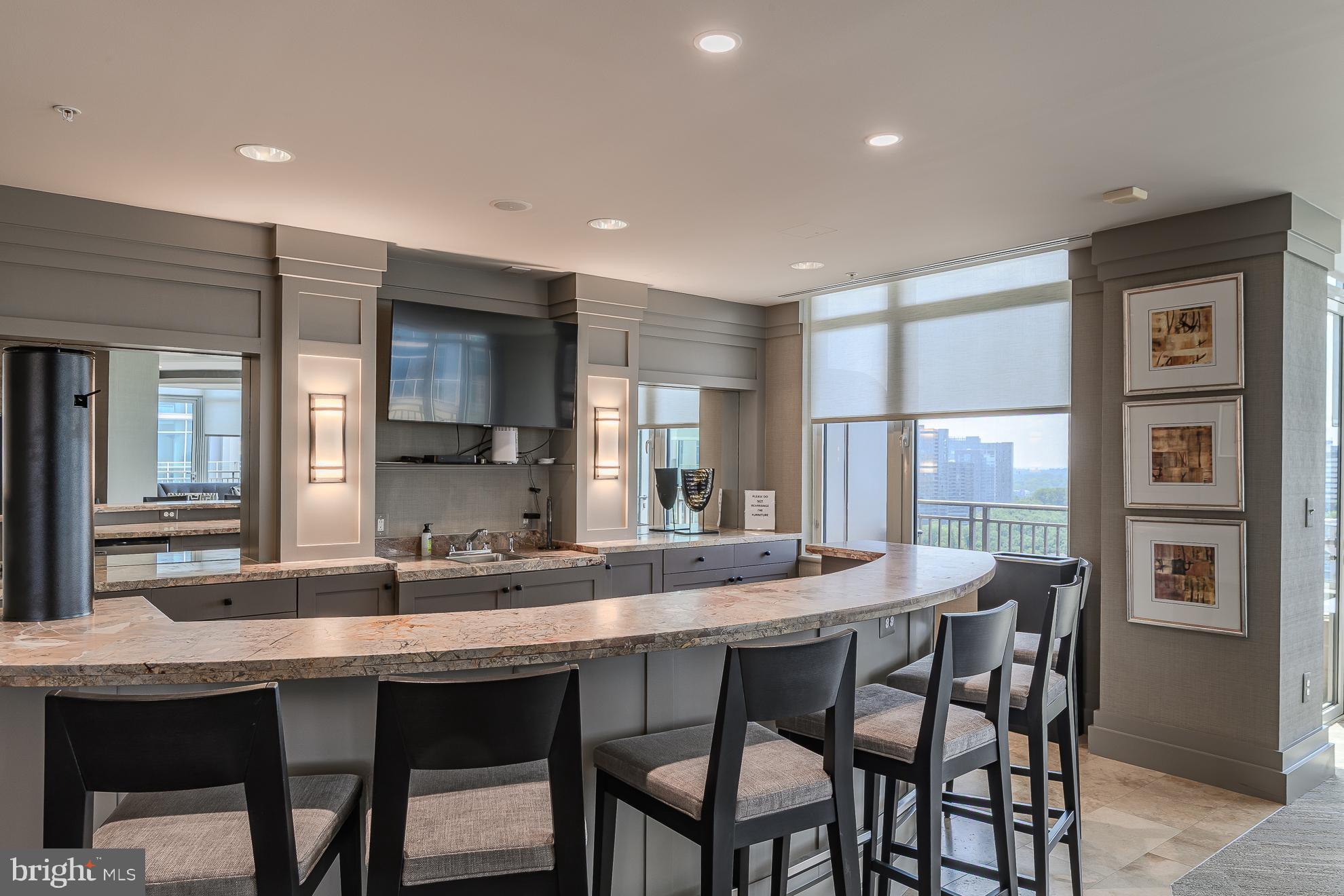 8220 CRESTWOOD HEIGHTS DRIVE 1009