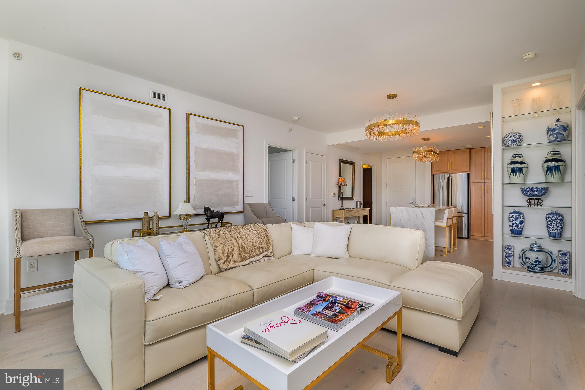 8220 CRESTWOOD HEIGHTS DRIVE 1009