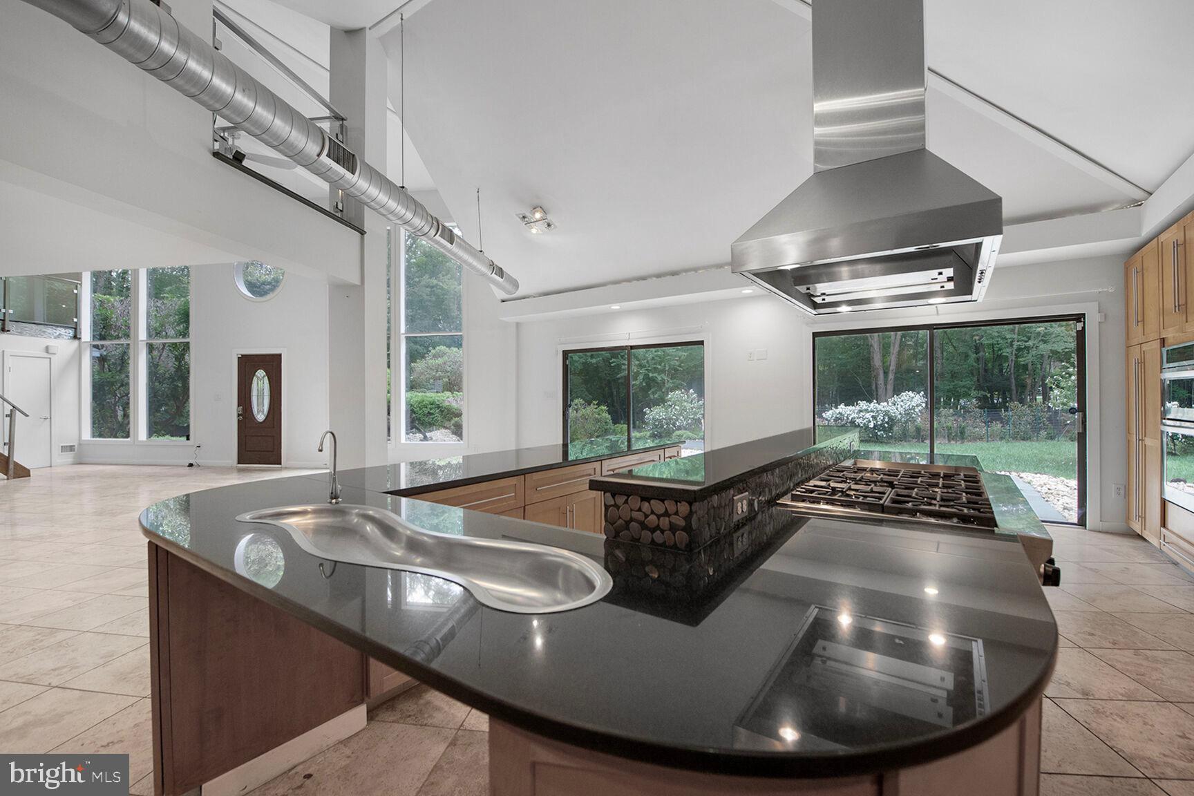 11208 GEORGETOWN PIKE