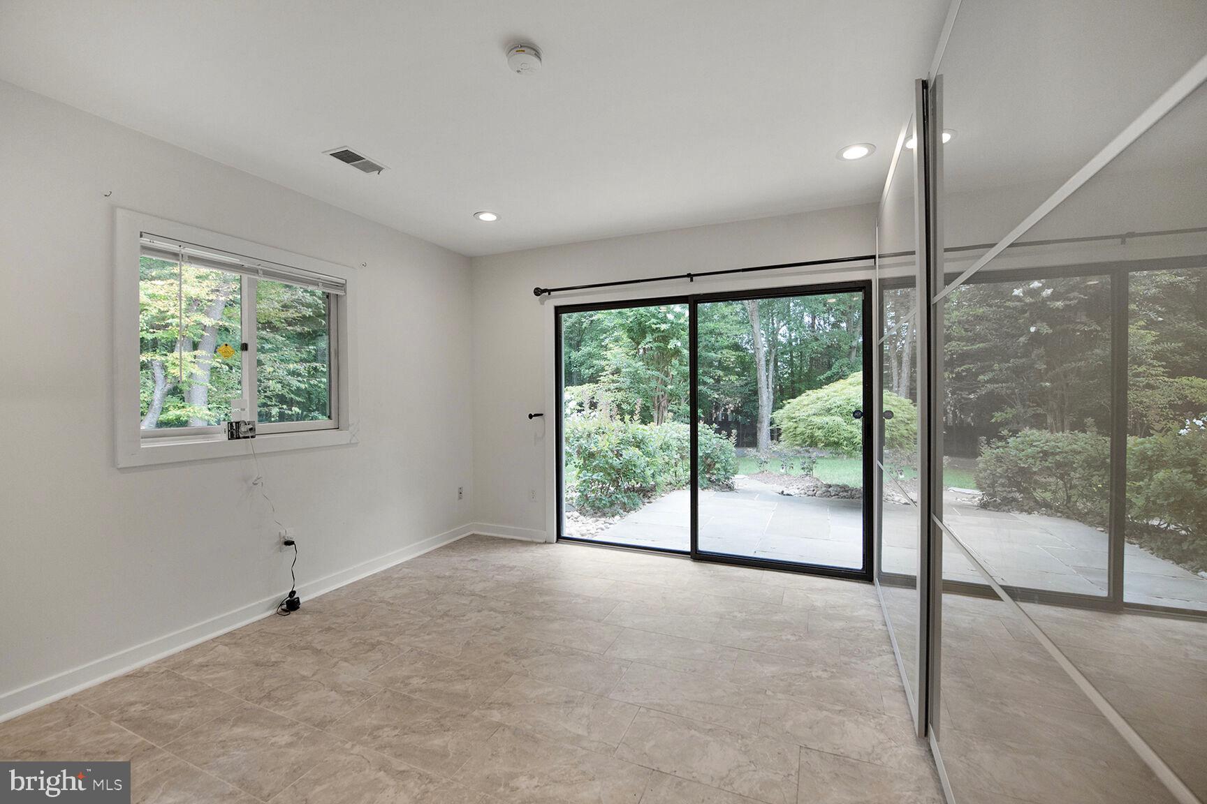 11208 GEORGETOWN PIKE