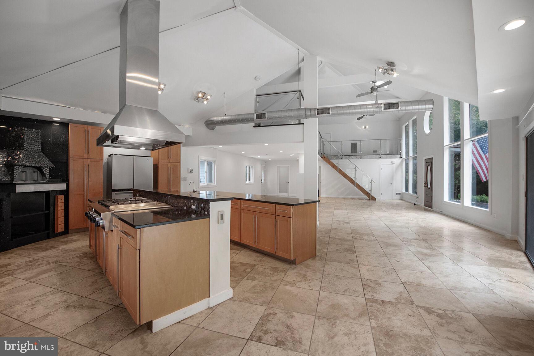 11208 GEORGETOWN PIKE