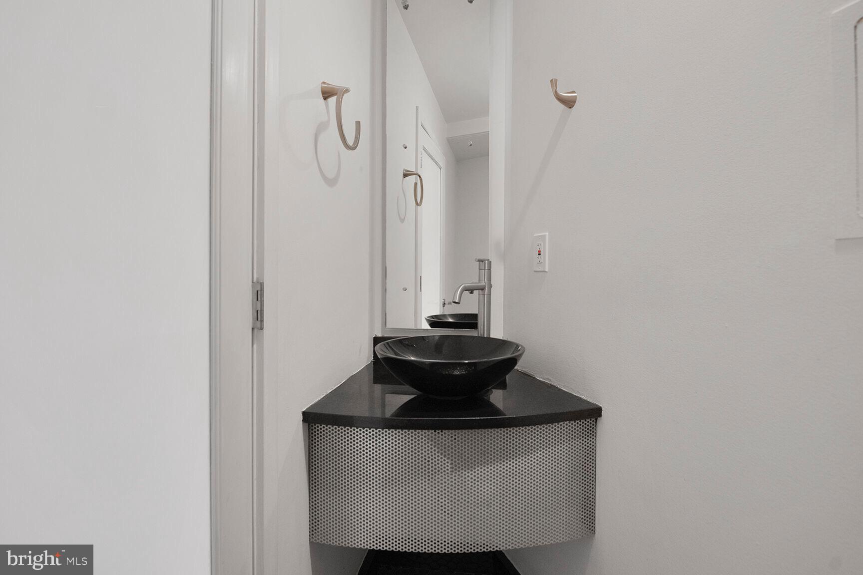 11208 GEORGETOWN PIKE