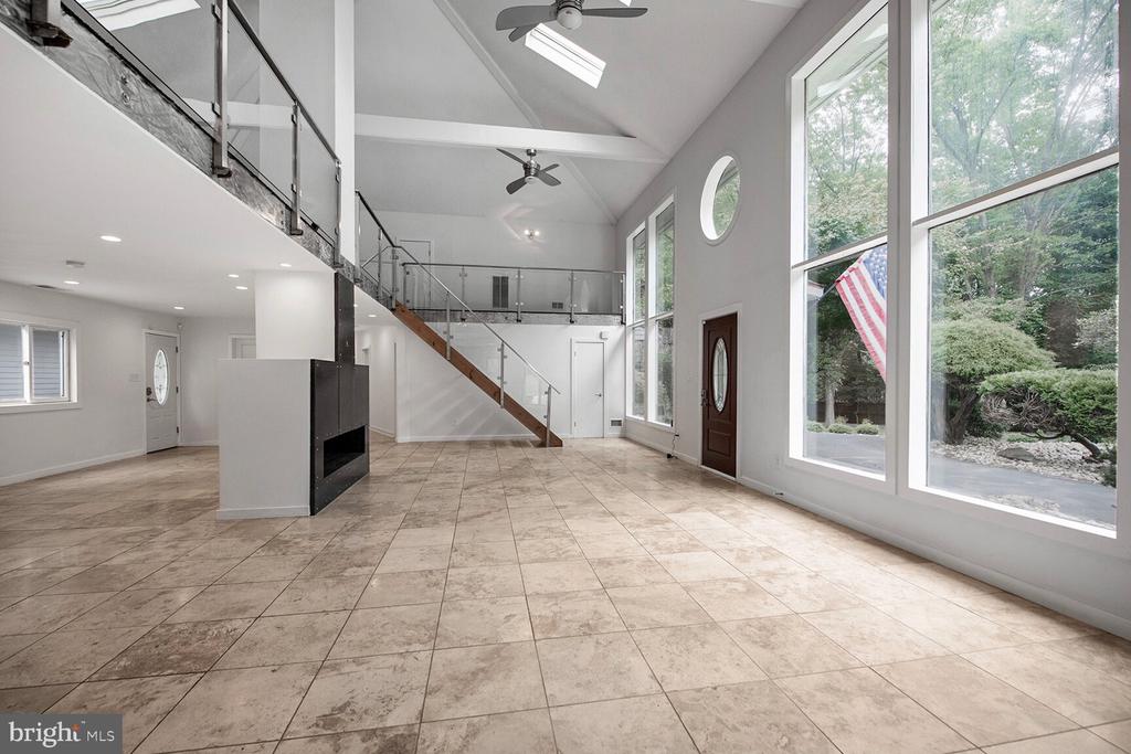 11208 GEORGETOWN PIKE