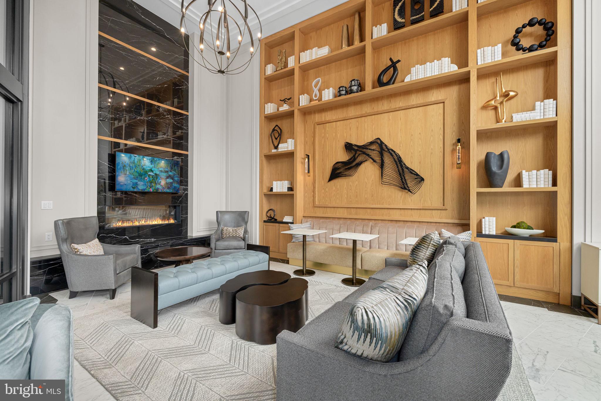 6718 LOWELL AVENUE 801