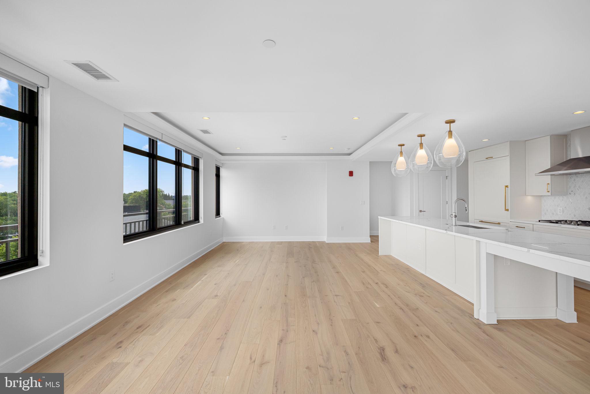 6718 LOWELL AVENUE 801