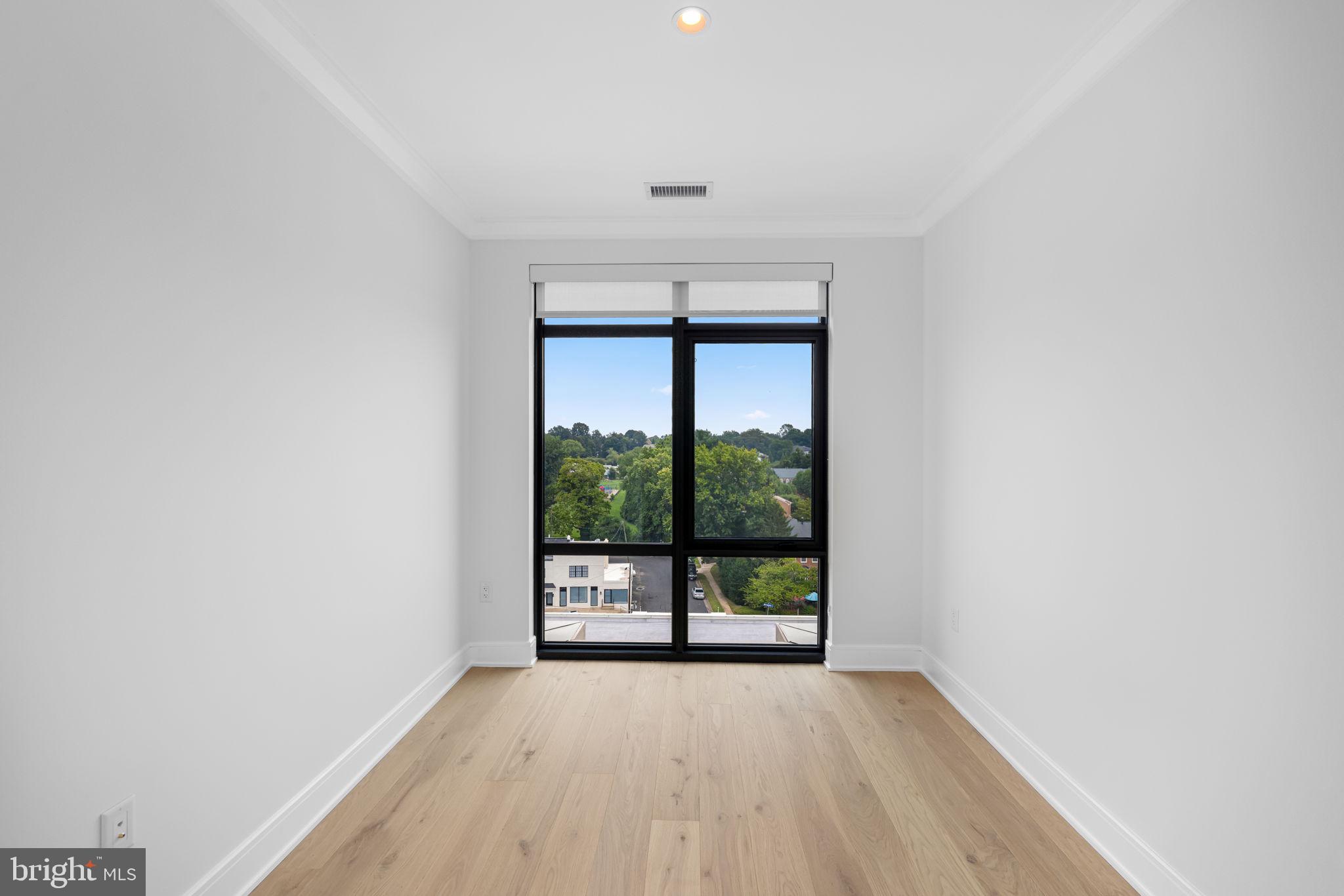 6718 LOWELL AVENUE 801