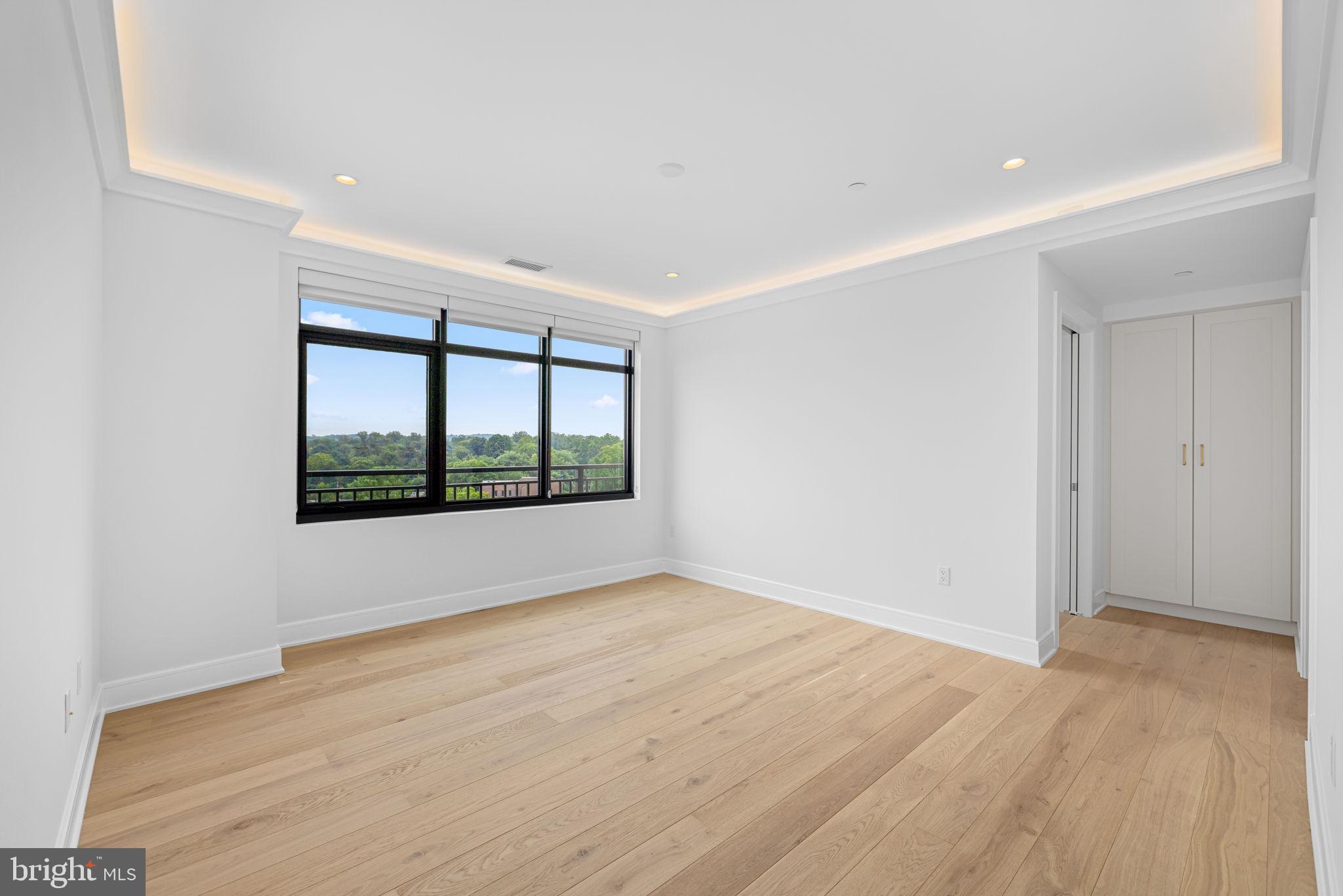 6718 LOWELL AVENUE 801