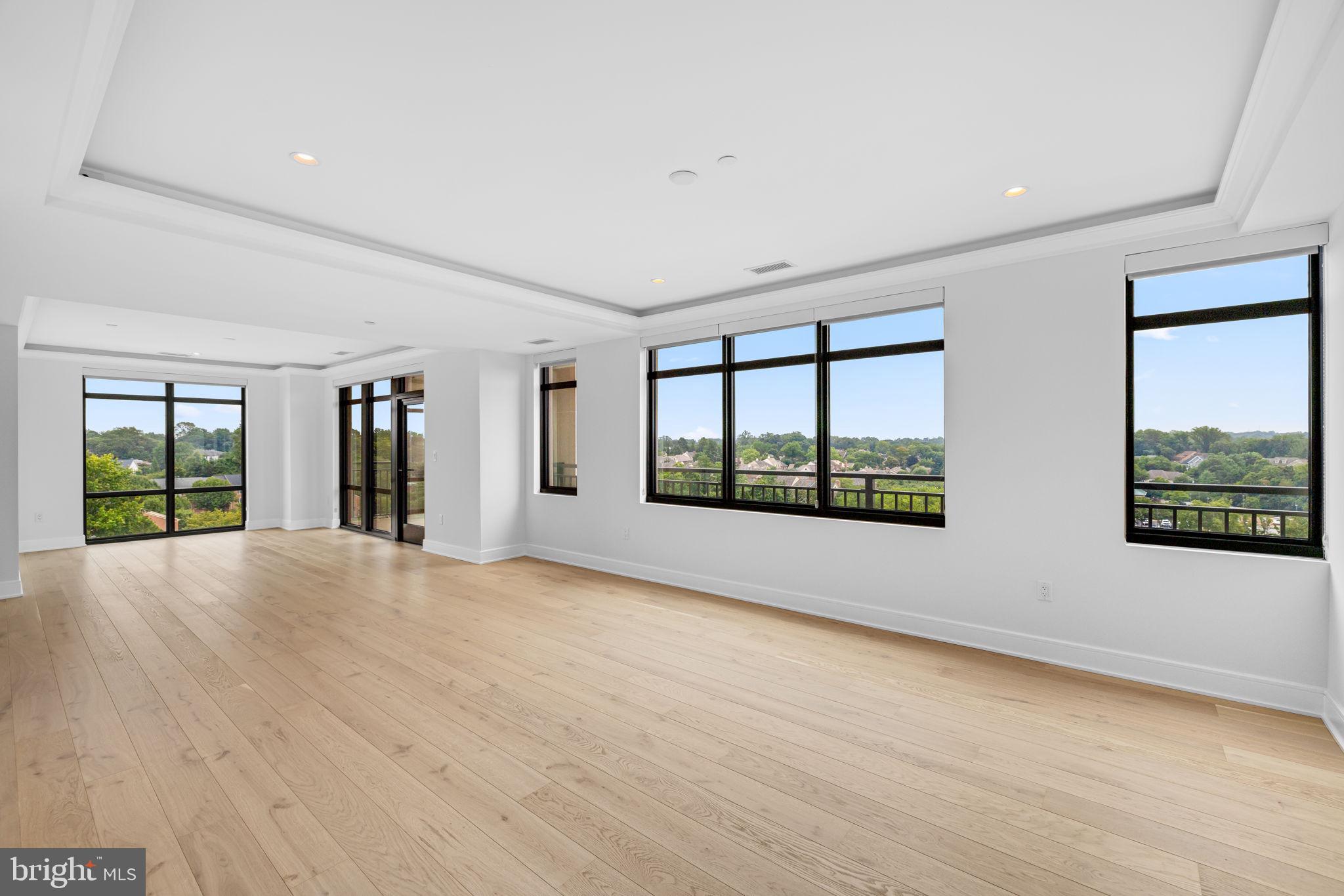 6718 LOWELL AVENUE 801