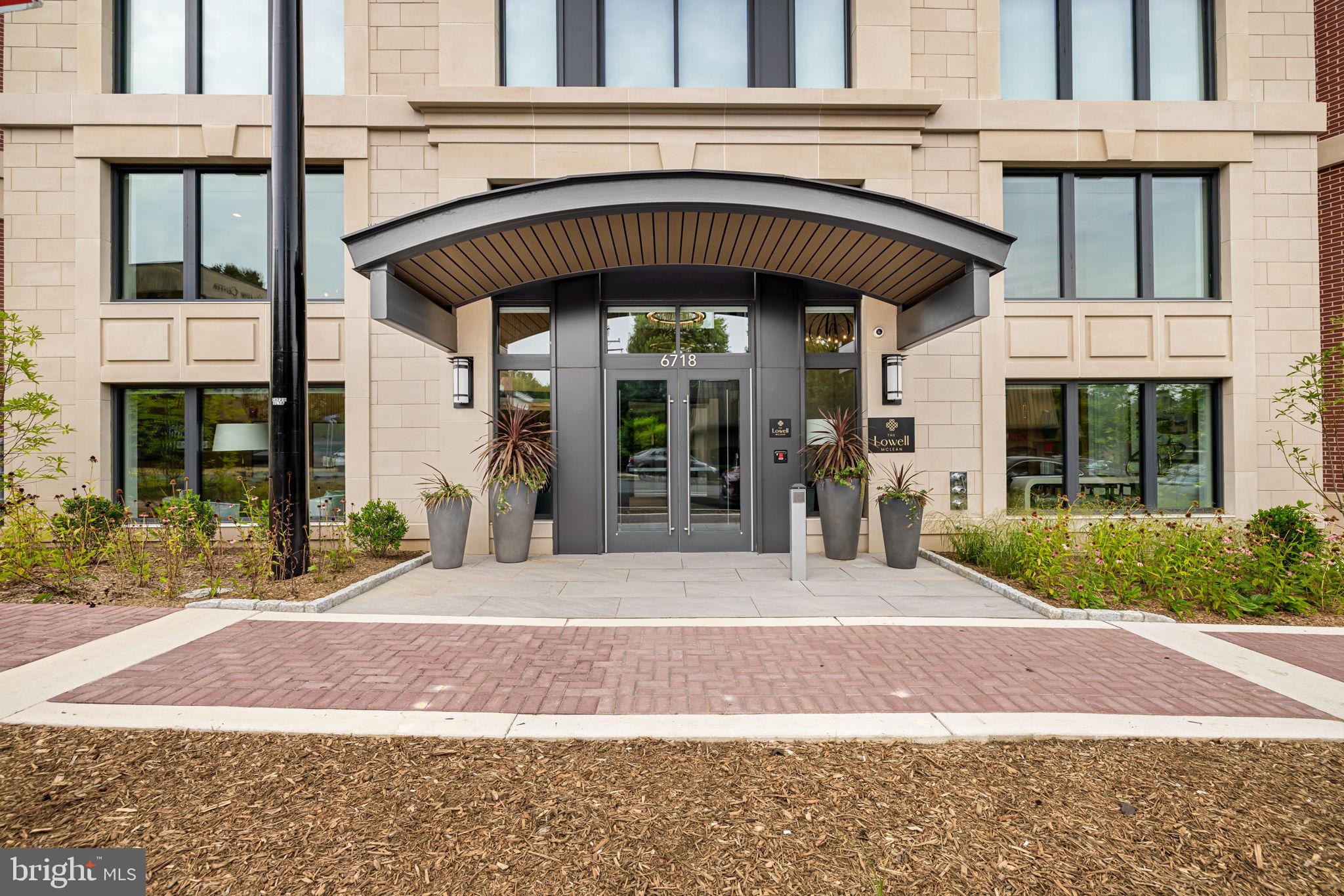 6718 LOWELL AVENUE 801