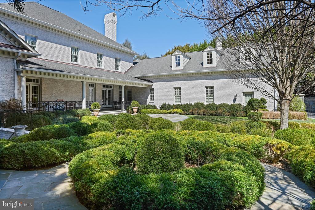 345 SPRINGVALE ROAD