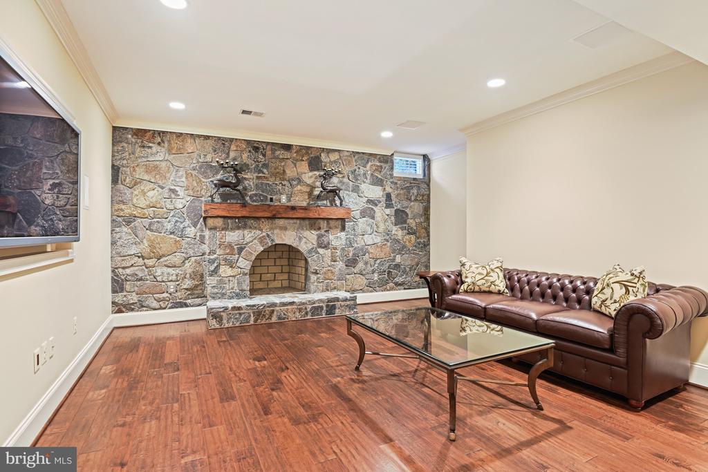 345 SPRINGVALE ROAD