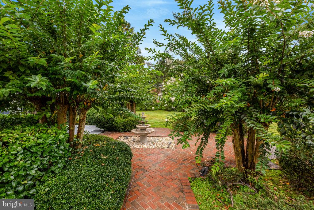 401 WALKER ROAD