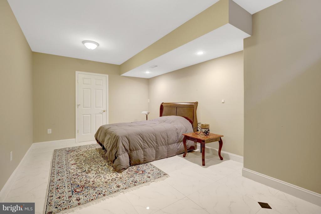 401 WALKER ROAD