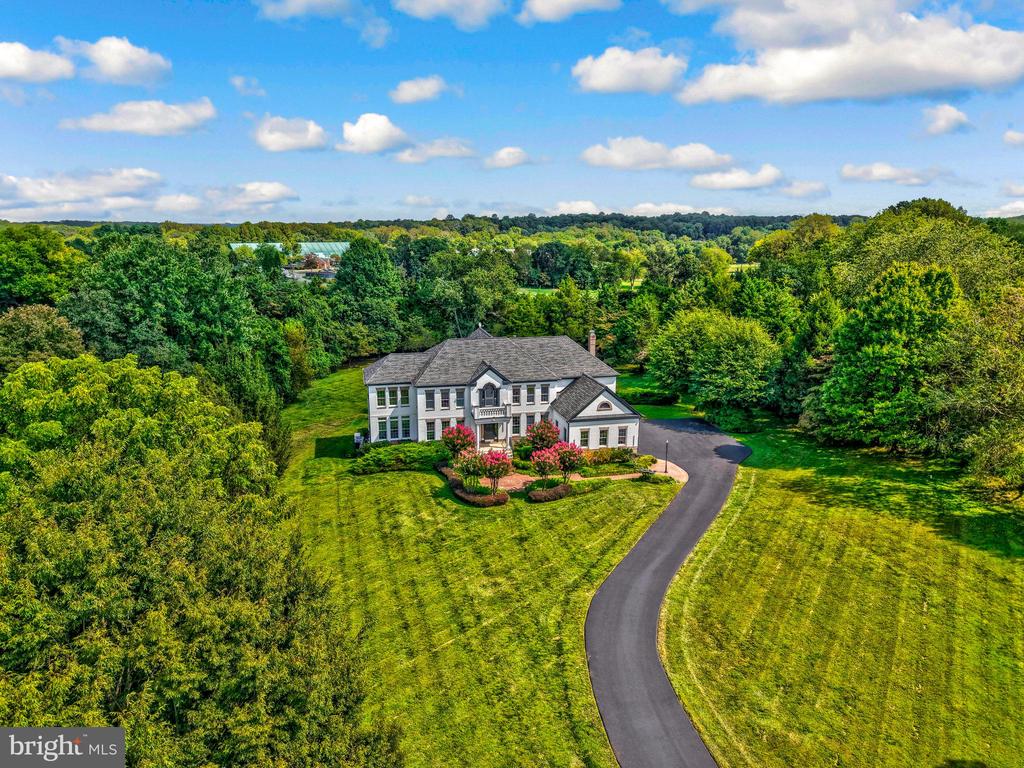 401 WALKER ROAD