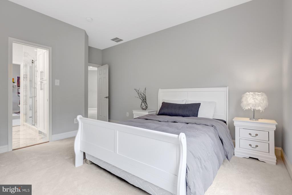 401 WALKER ROAD