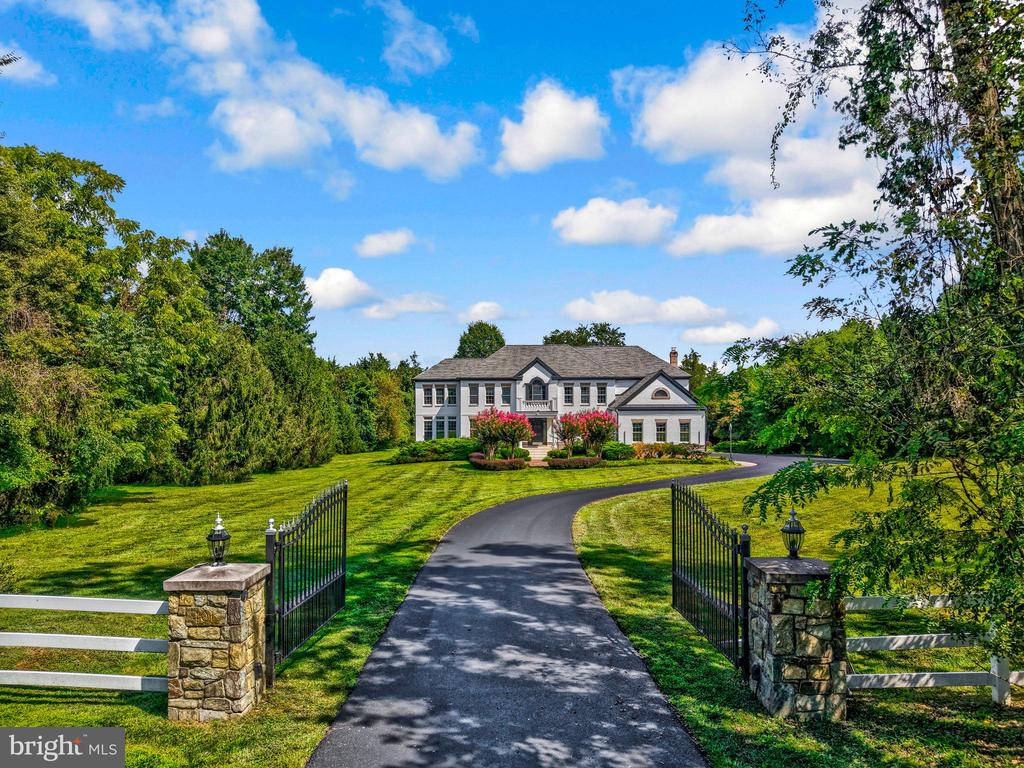 401 WALKER ROAD