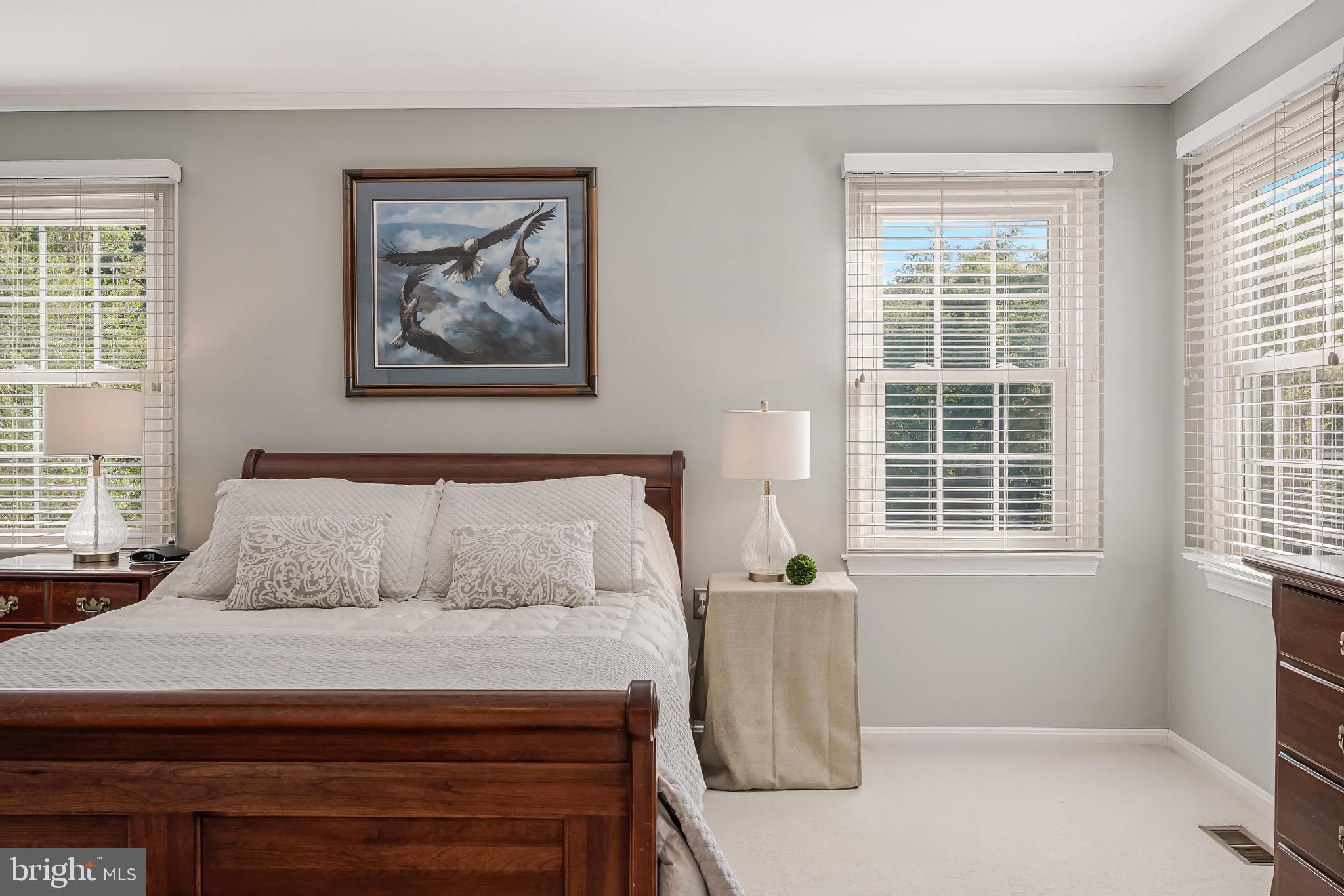 806 HICKORY VALE LANE