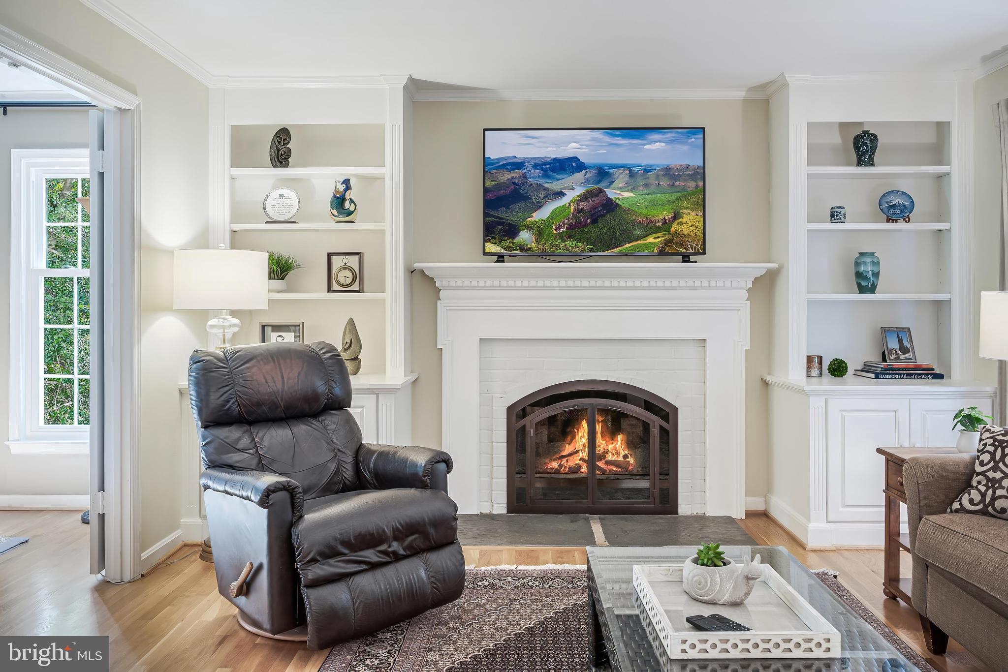 806 HICKORY VALE LANE