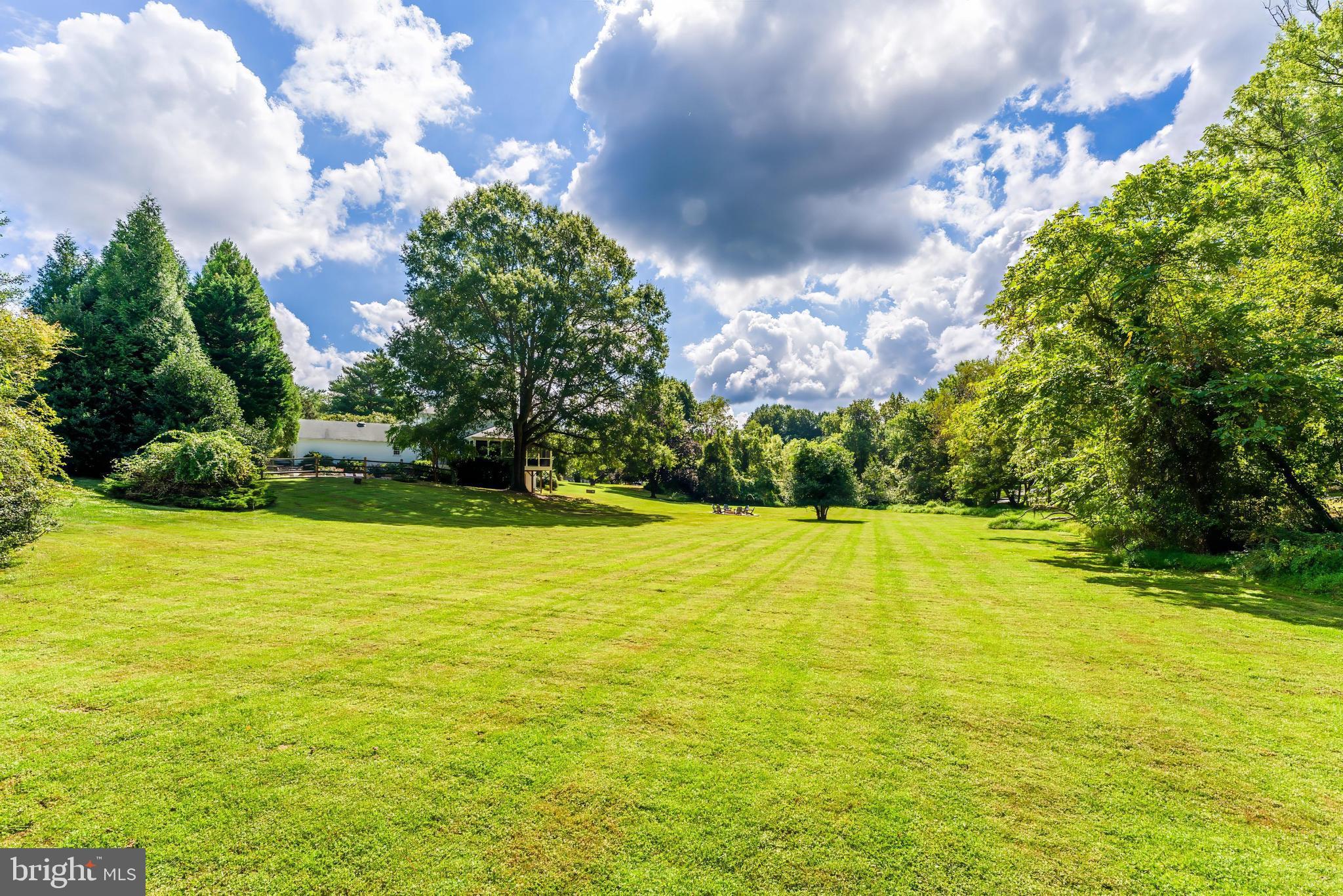 806 HICKORY VALE LANE