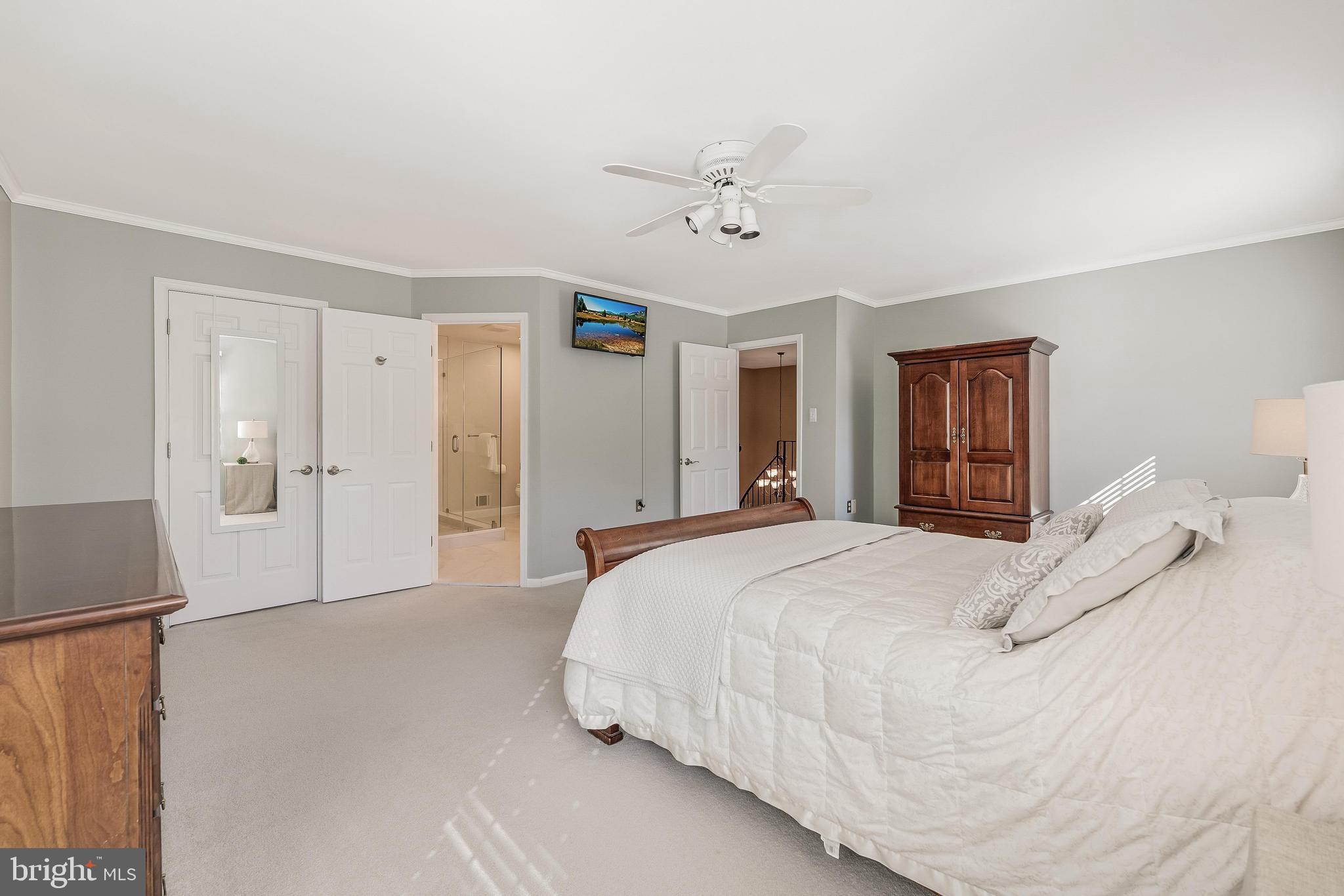 806 HICKORY VALE LANE