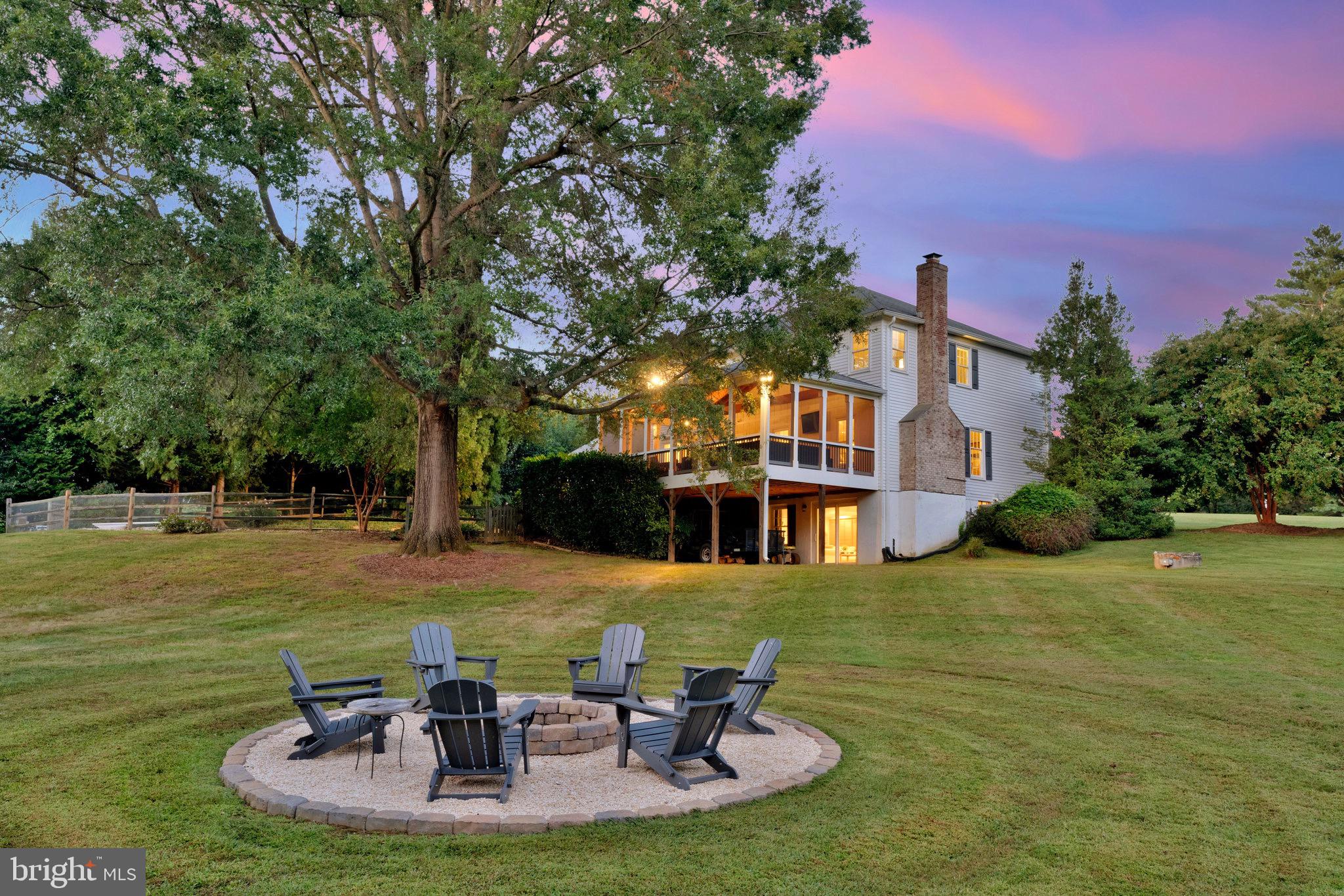 806 HICKORY VALE LANE