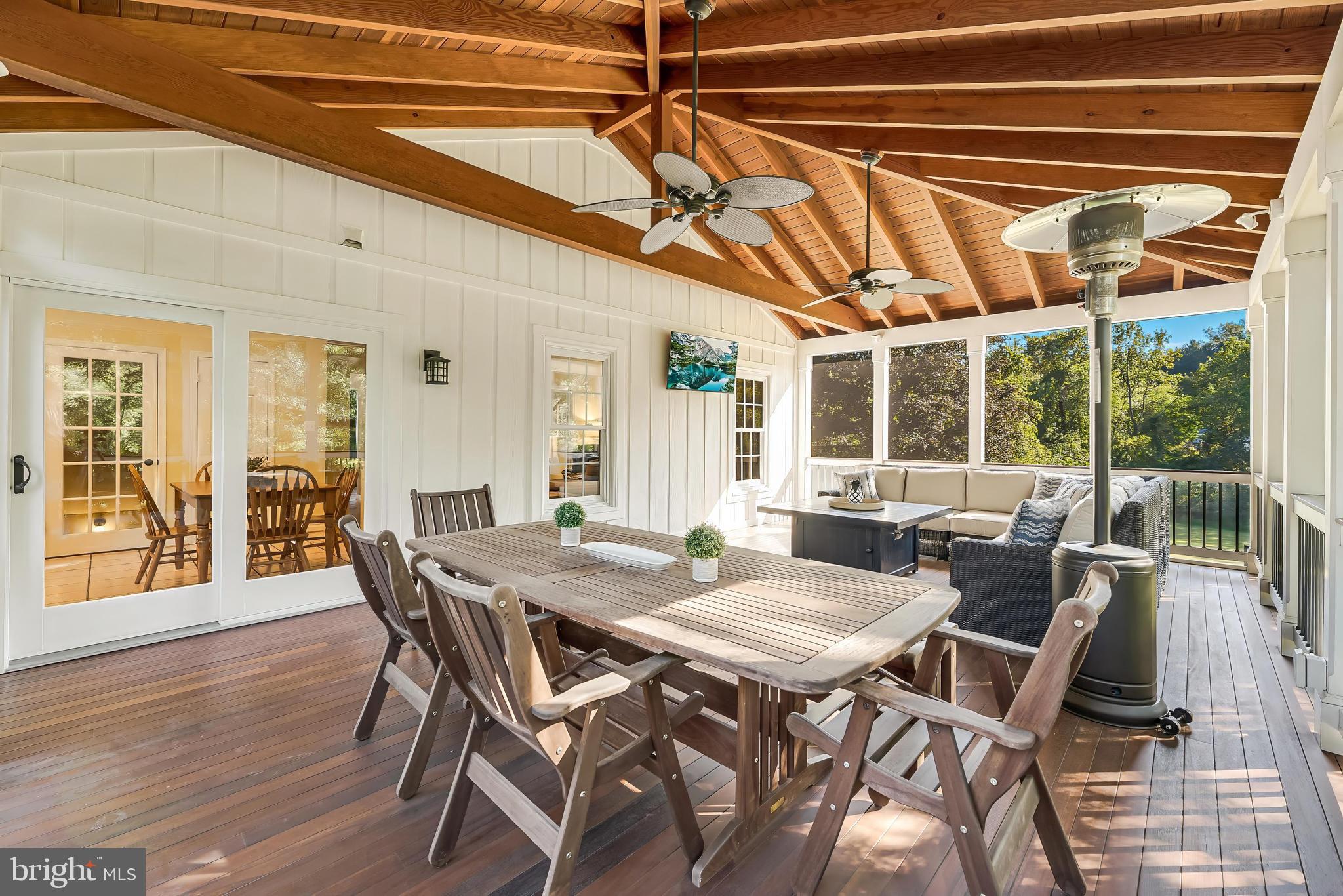 806 HICKORY VALE LANE