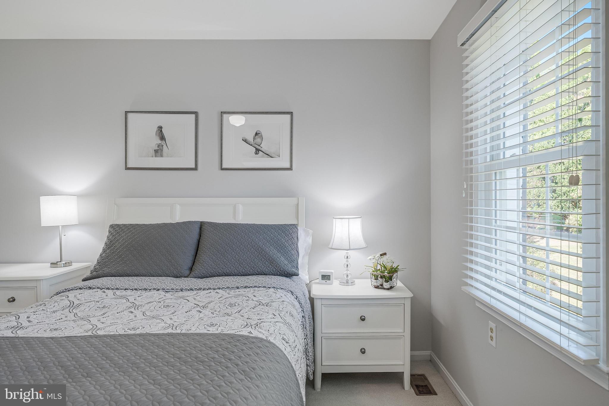 806 HICKORY VALE LANE