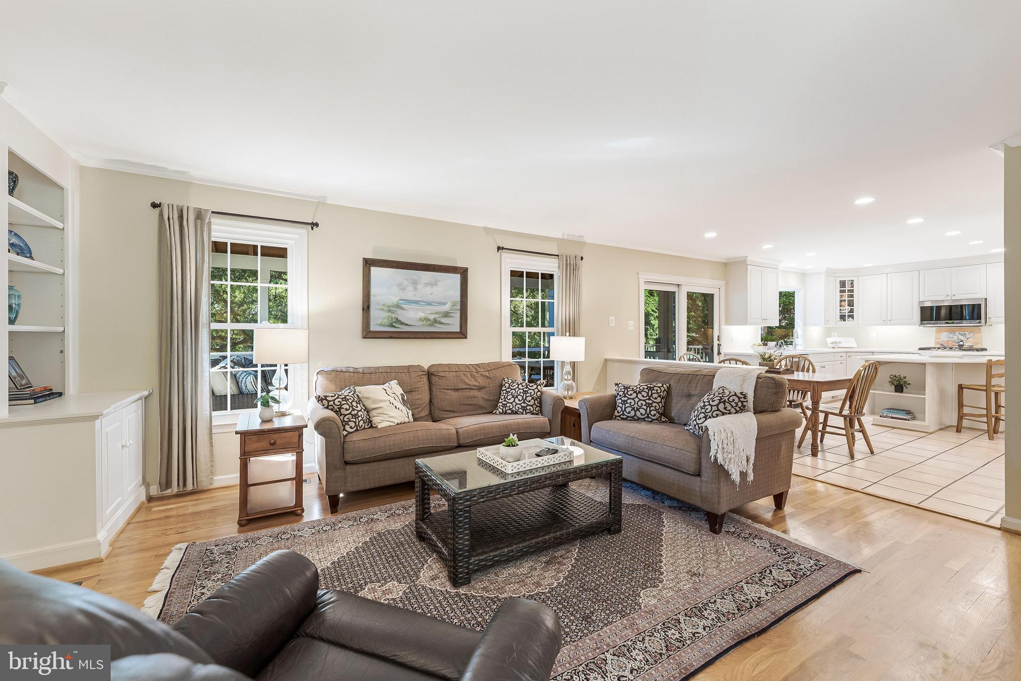 806 HICKORY VALE LANE