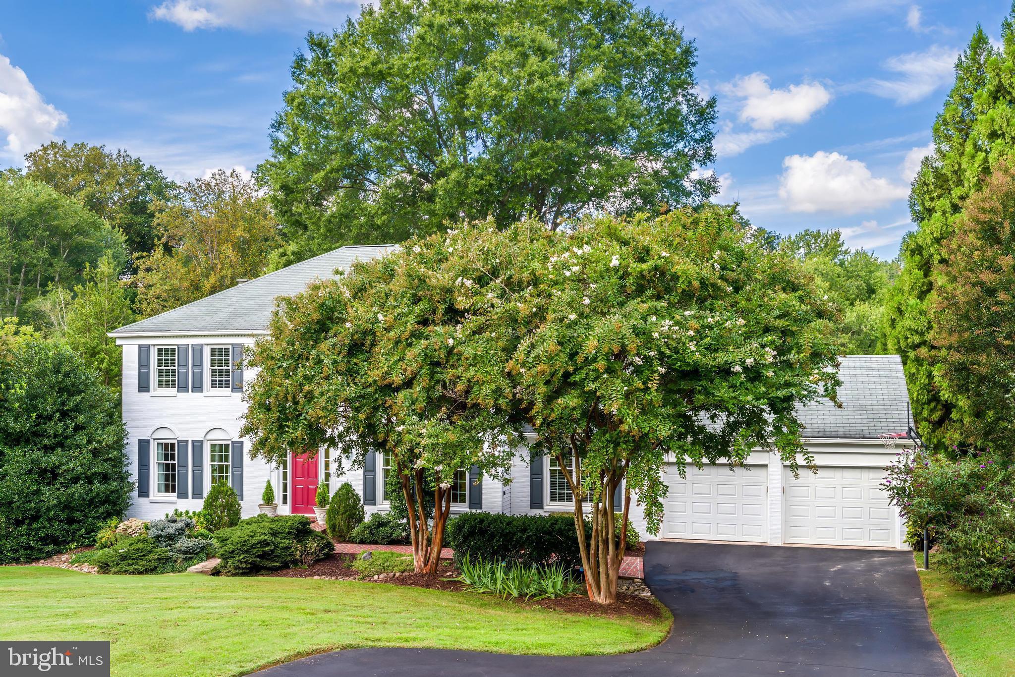 806 HICKORY VALE LANE