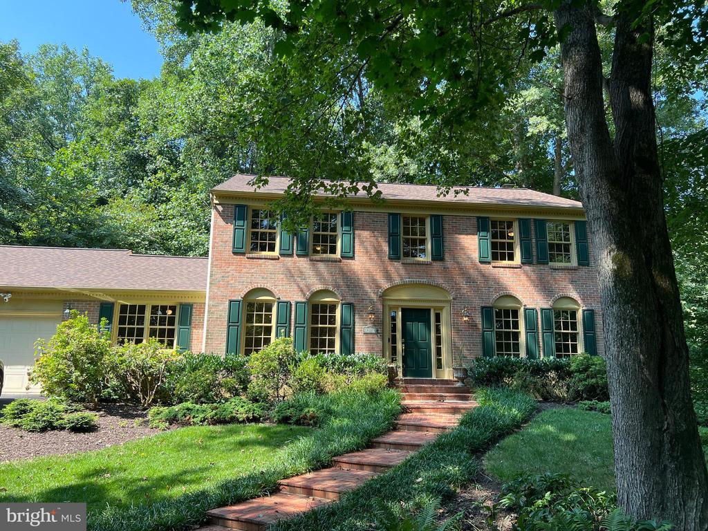 10101 ALSACE COURT