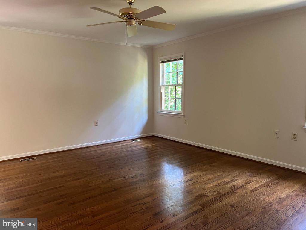 10101 ALSACE COURT