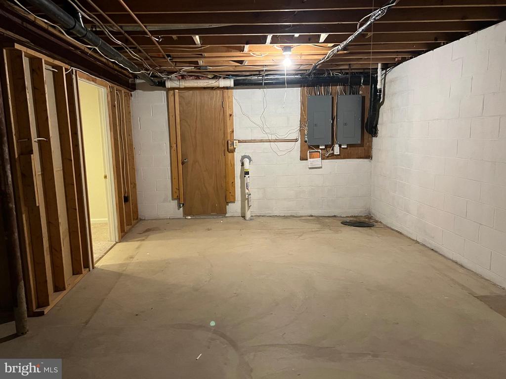 10101 ALSACE COURT