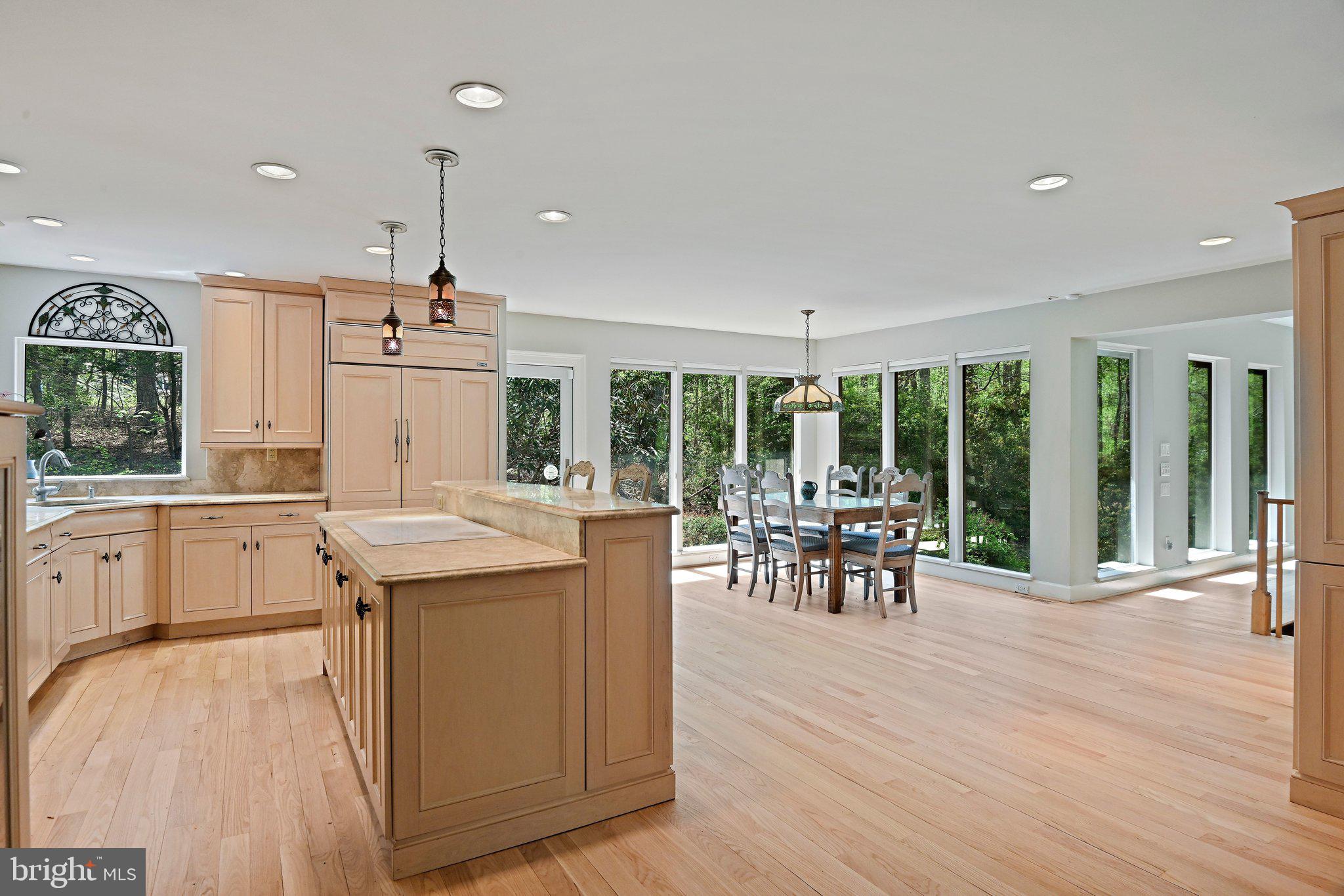 951 CAPTAIN HICKORY DRIVE