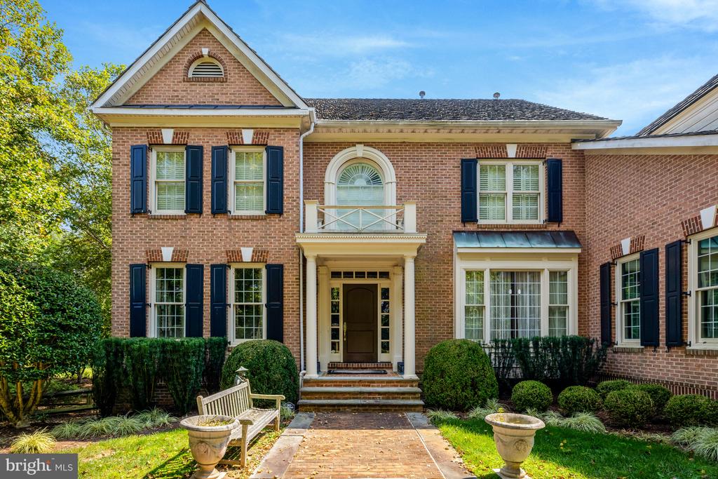 801 OLDE GEORGETOWN COURT