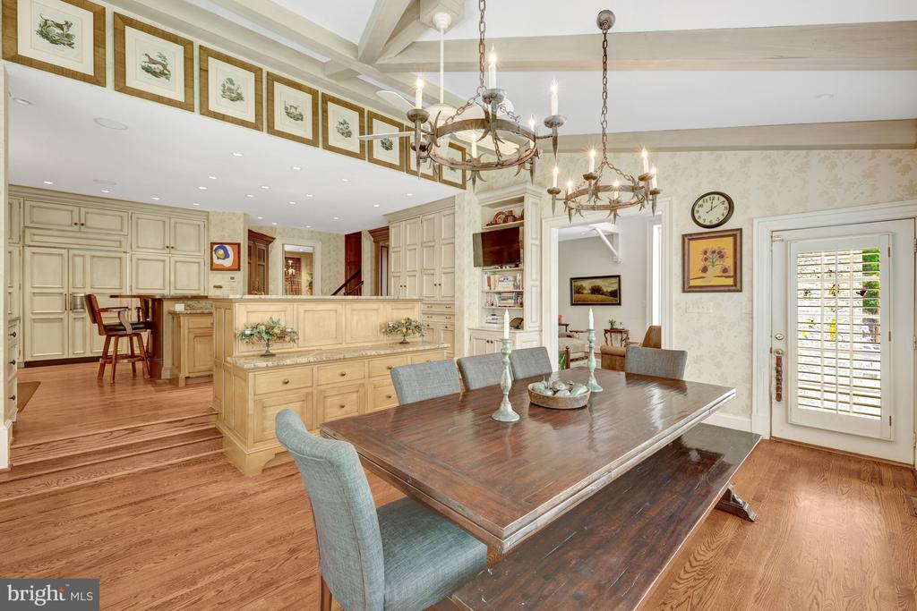 801 OLDE GEORGETOWN COURT