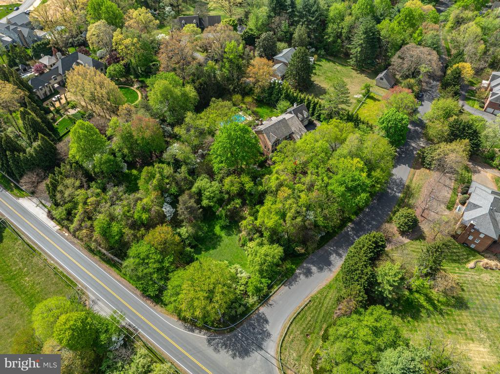 801 OLDE GEORGETOWN COURT