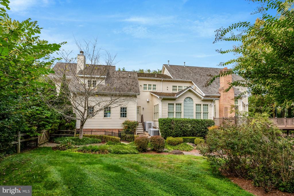 801 OLDE GEORGETOWN COURT