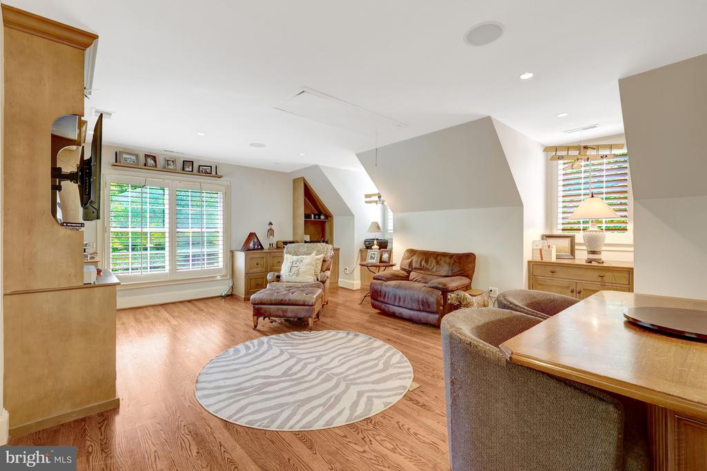 801 OLDE GEORGETOWN COURT
