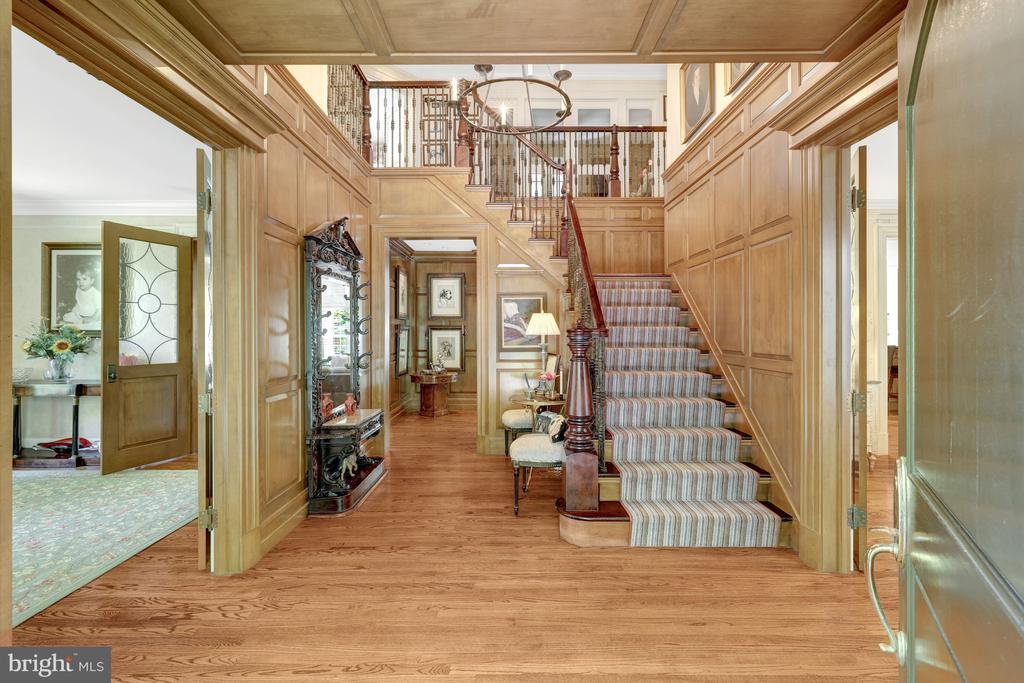 801 OLDE GEORGETOWN COURT
