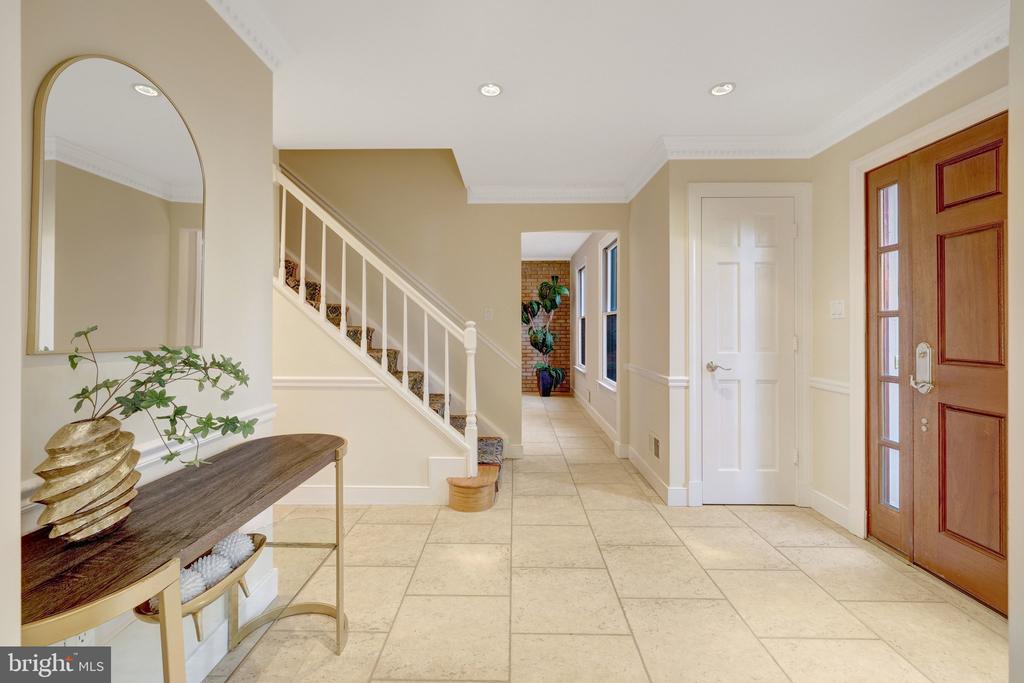 987 OLD HOLLY DRIVE