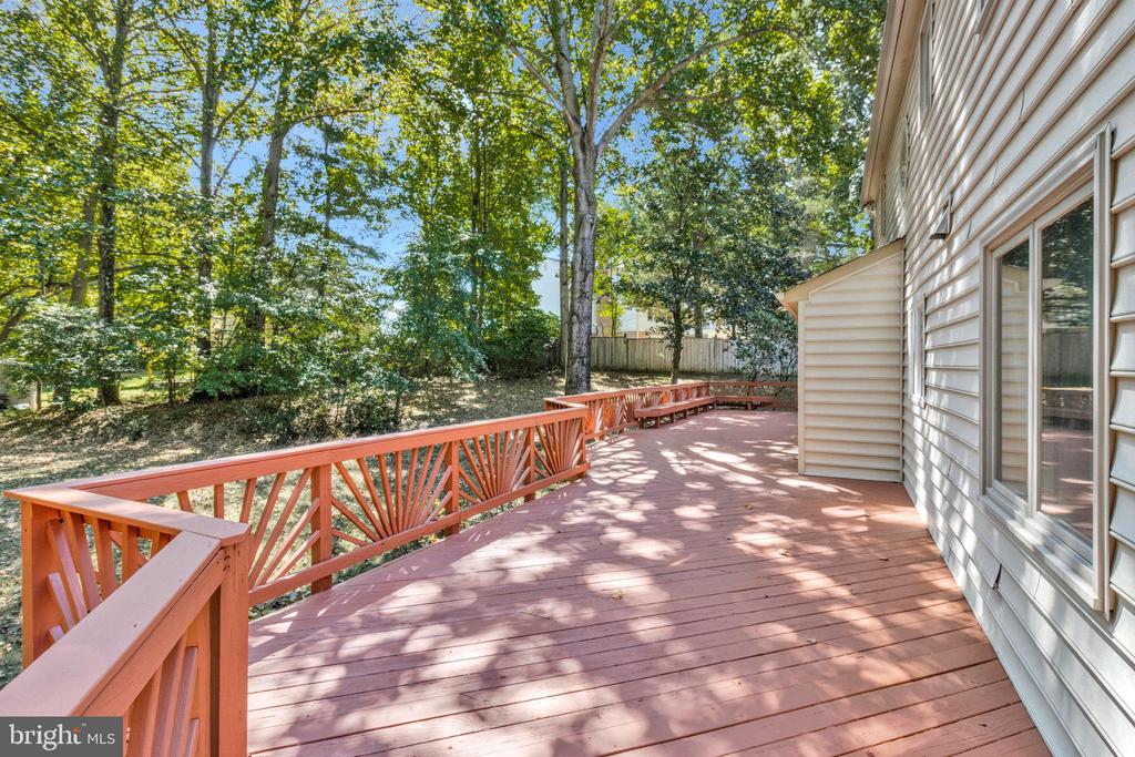 987 OLD HOLLY DRIVE