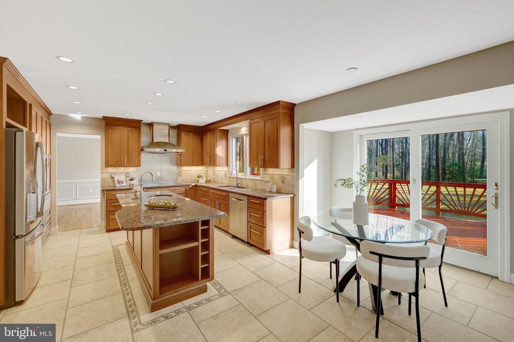 987 OLD HOLLY DRIVE