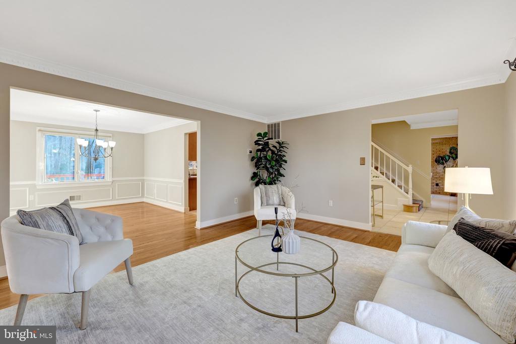 987 OLD HOLLY DRIVE
