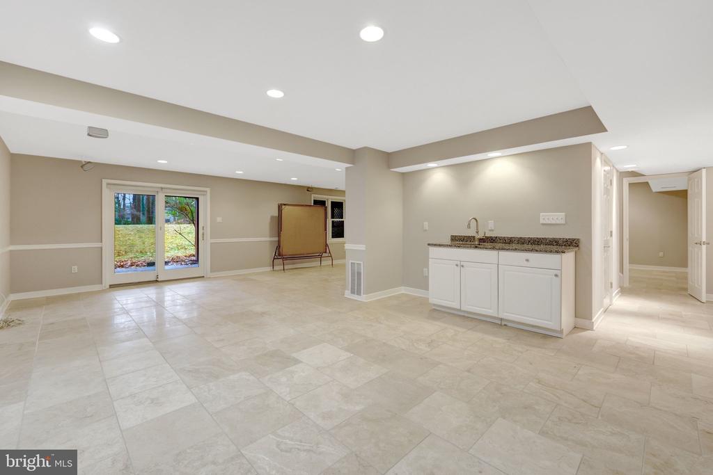 987 OLD HOLLY DRIVE