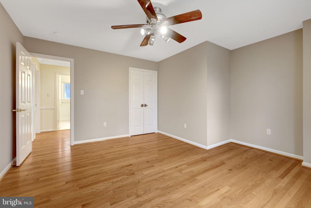 987 OLD HOLLY DRIVE