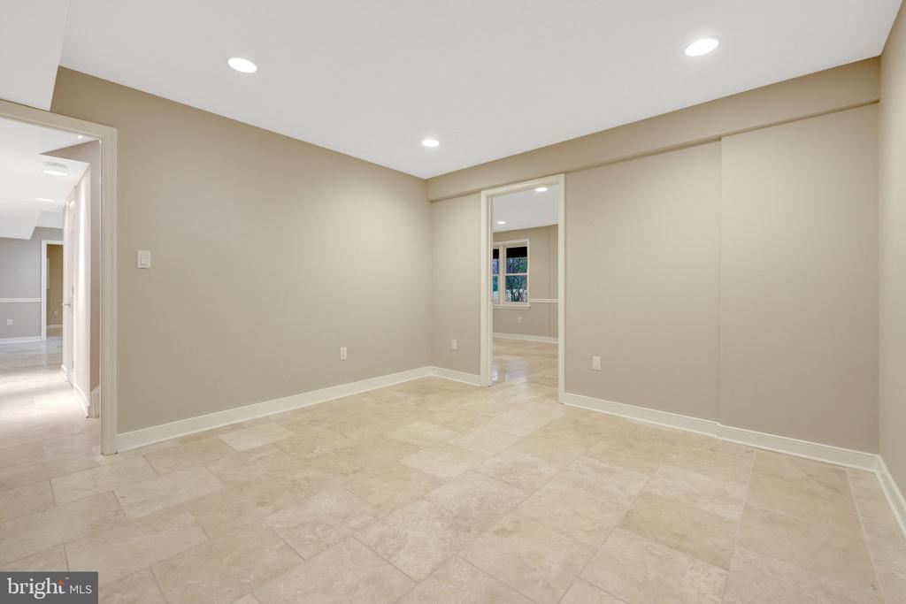 987 OLD HOLLY DRIVE