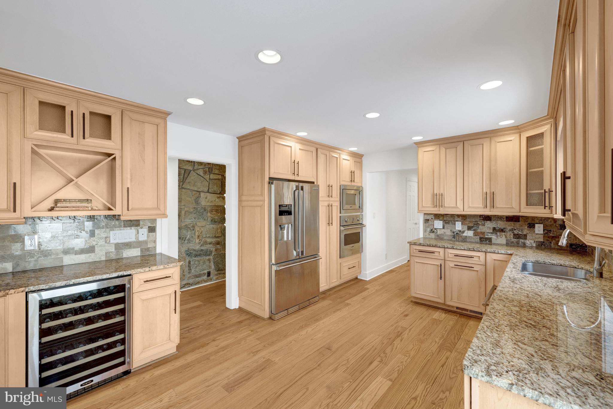 9982 BLACKBERRY LANE