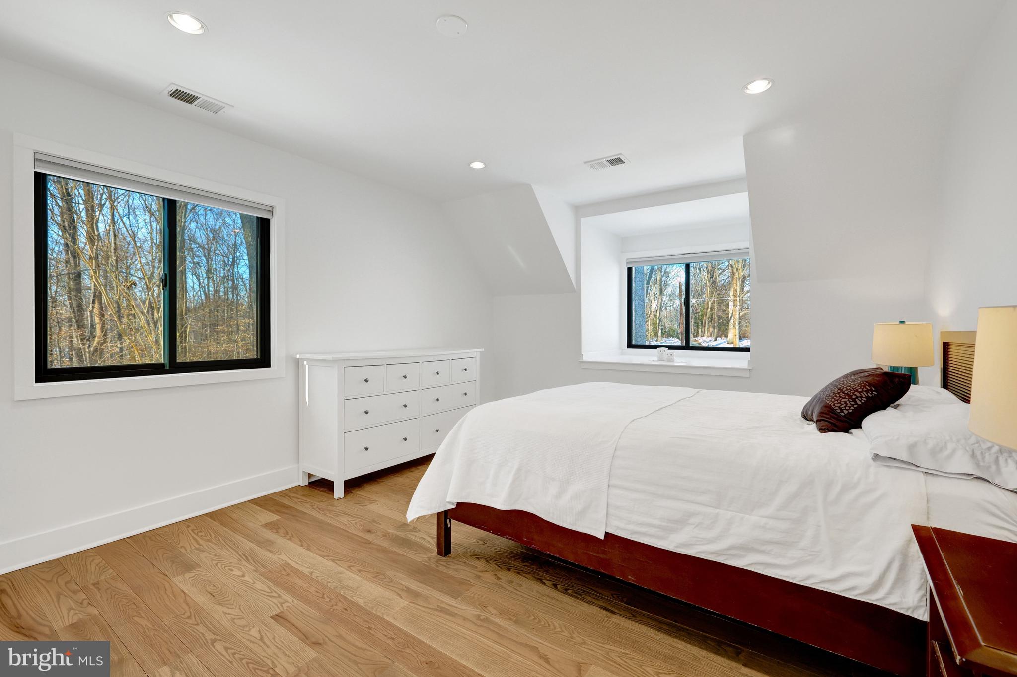 9982 BLACKBERRY LANE